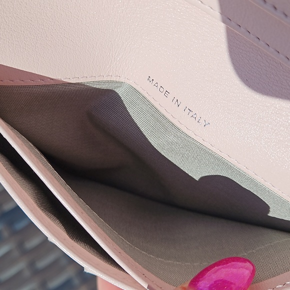 CHANEL Pink Caviar Leather Bifold Wallet Silver CC Zip - Picture 9 of 16